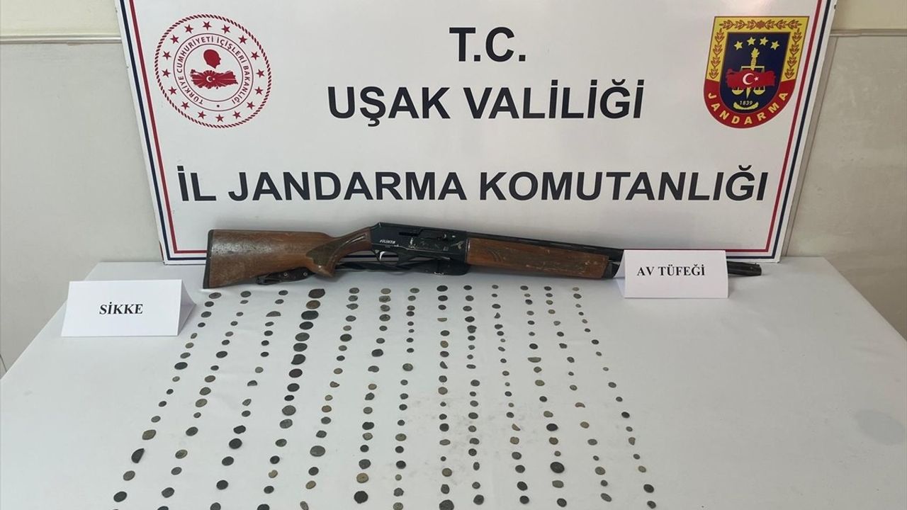 Uşak'ta 232 Tarihi Sikke Ele Ge geçirildi