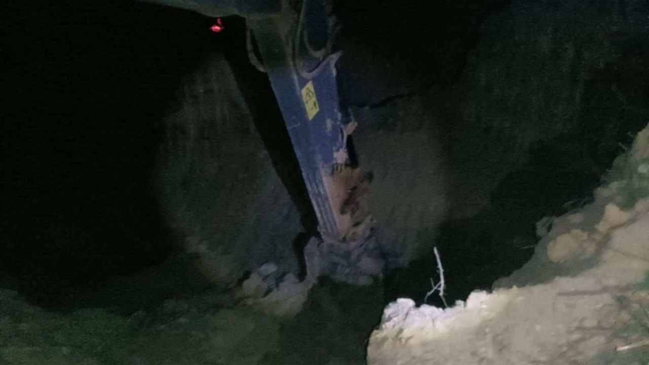 Uşak'ta Kaçak Kazı Yapan 6 Kişi Yakalandı