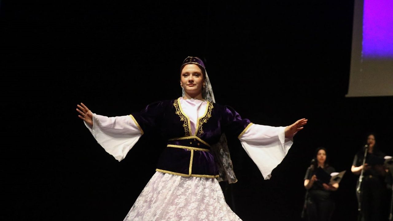 Uşak'ta Renklilik ve Birlik İçin Nevruz Bayramı Kutlandı