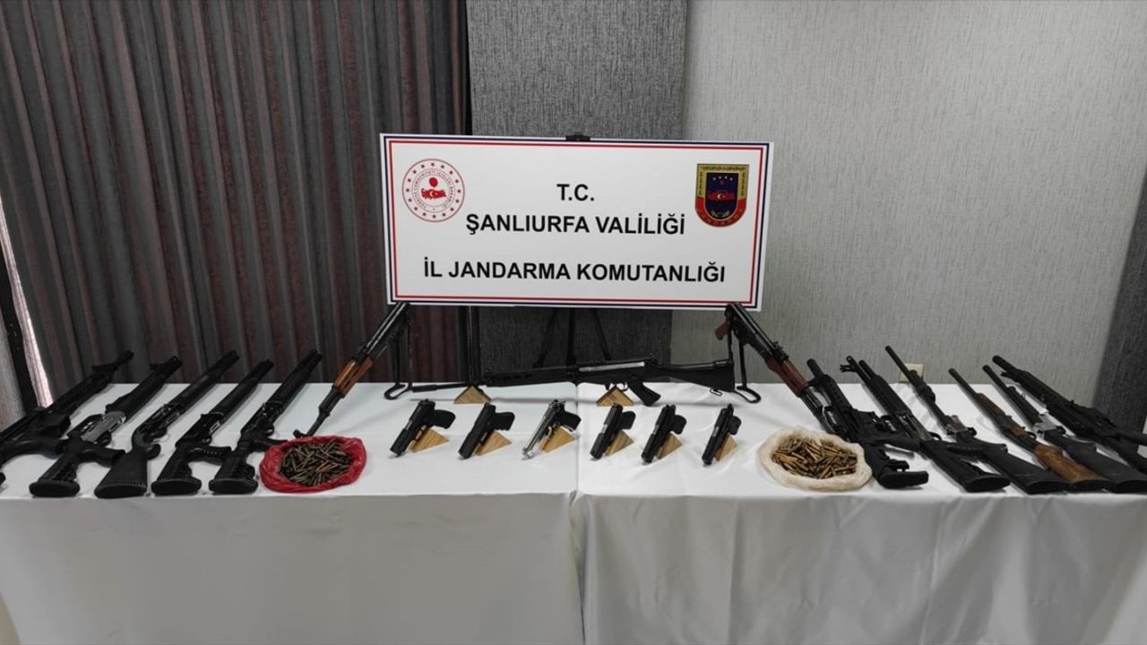 Viranşehir'de Silah Kaçakçılığı Operasyonu: 14 Şüpheli Gözaltında