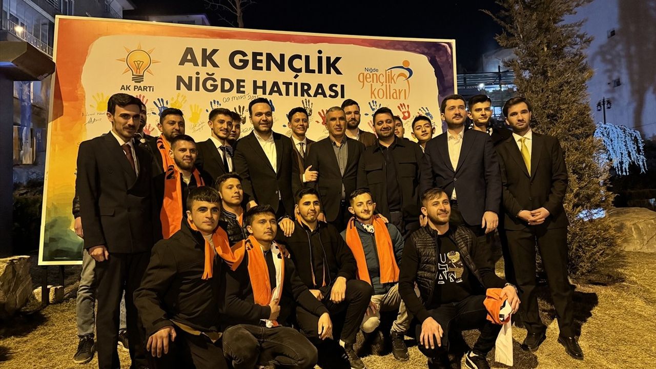 Yusuf İbiş: Gençler Siyasetin Her Kademesinde Aktif Rol Alıyor
