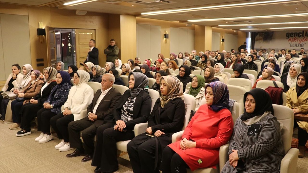 Zeybekci: Türkiye'de Faizler ve Enflasyon Yıl Sonunda Düşecek