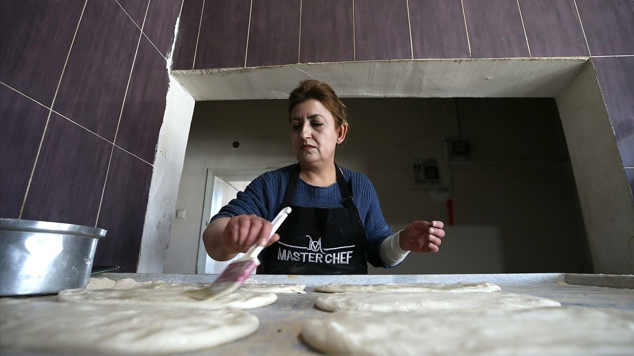 Zorluklara Rağmen Fırıncılığa Usta Olan Kadın: Handan Baydan
