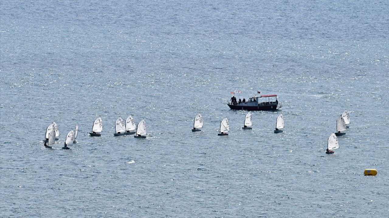 23 Nisan Yelken Yarışları Antalya'da Start Aldı