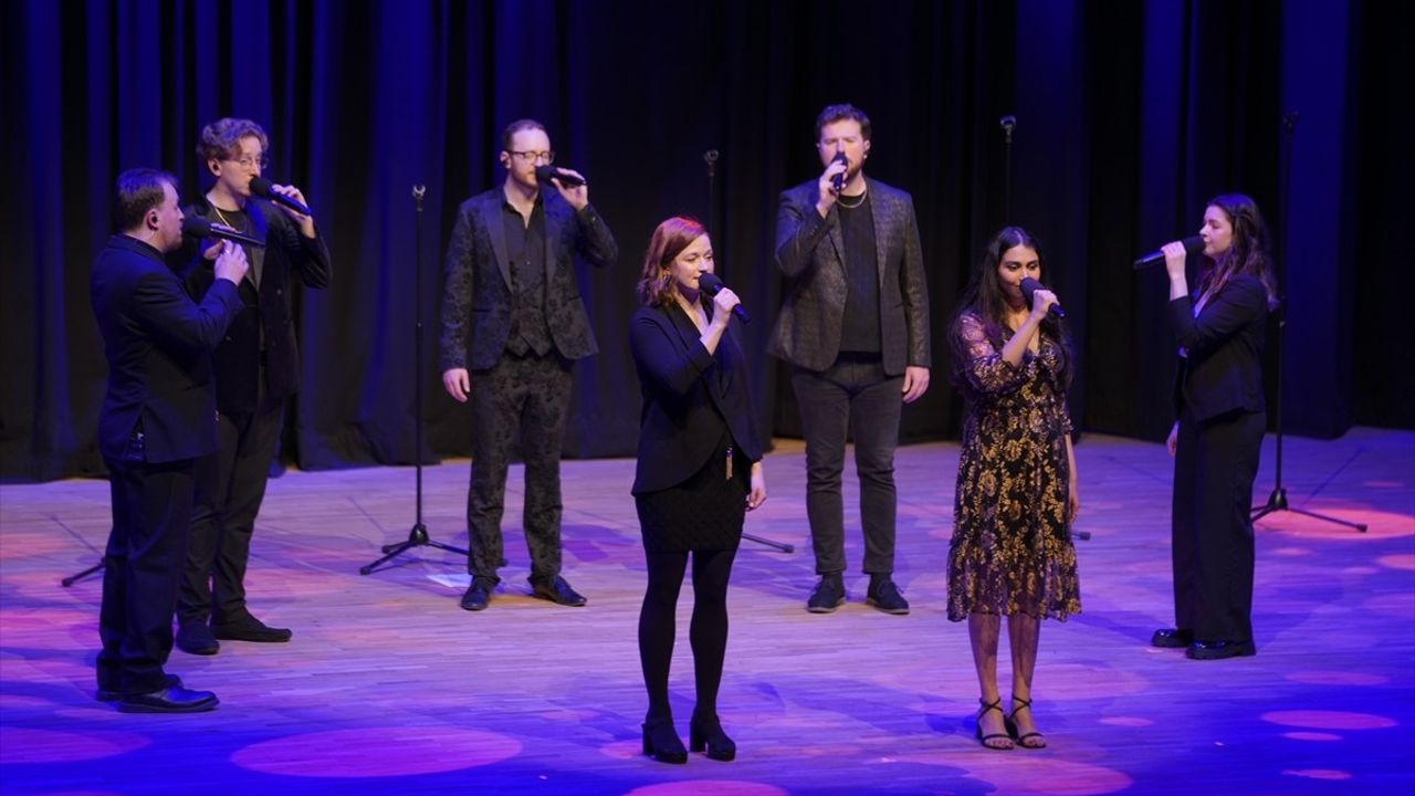 5 Grammy Ödüllü The Swingles İstanbul'da Muazzam Bir Konser Verdi