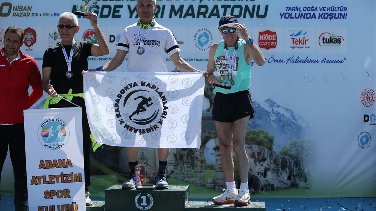 67 Yaşındaki Necati Kukul, Atletizmde 108 Madalya Kazandı