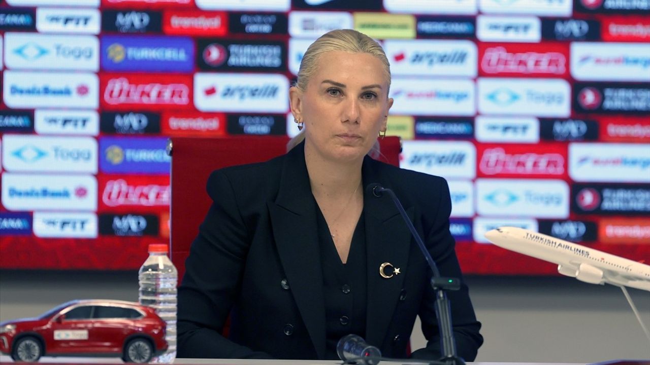 A Milli Kadın Futbol Takımından Slovenya'ya Yenilgi