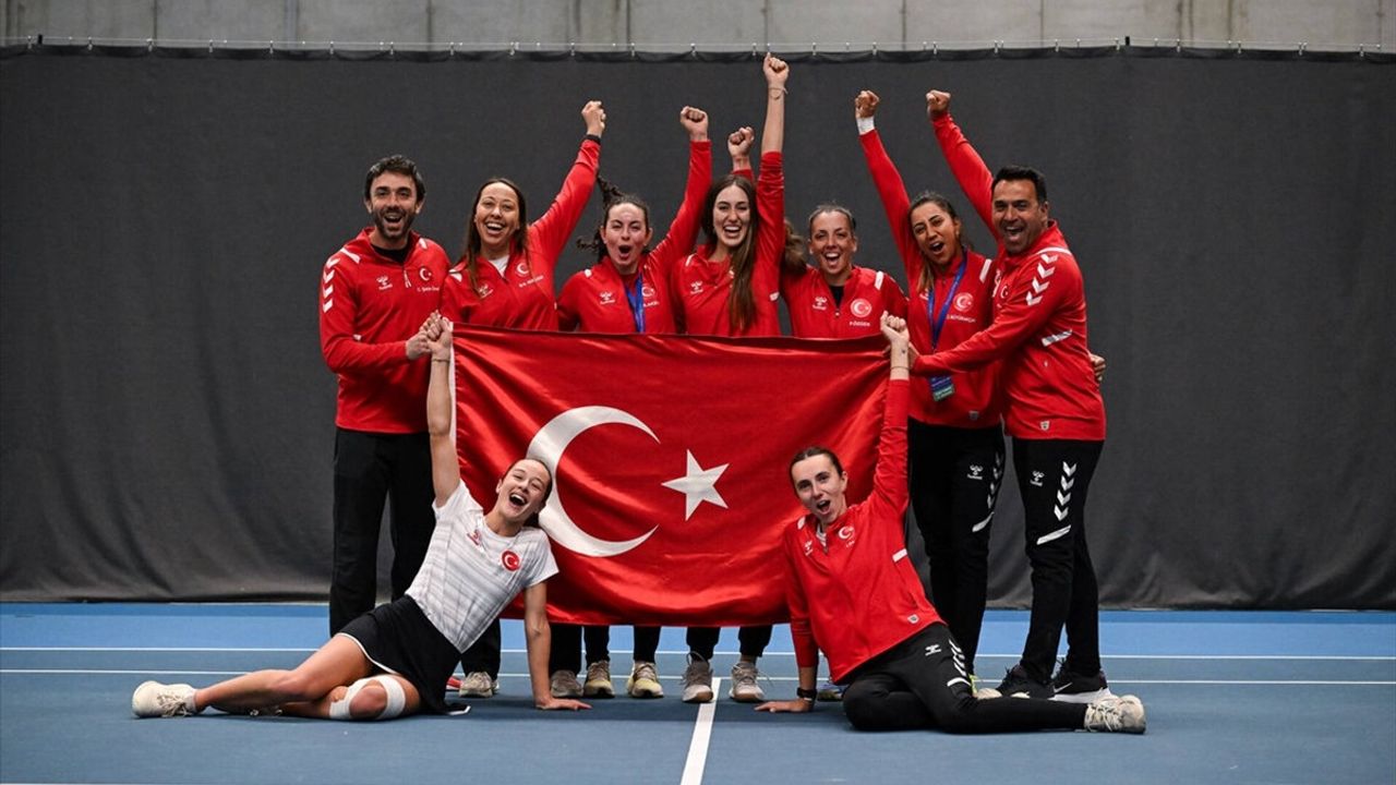 A Milli Kadın Tenis Takımı'ndan Billie Jean King Kupası'nda Tarihi Başarı