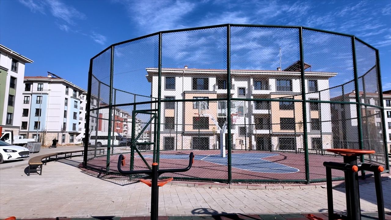 Adıyaman'da 1 Yılda 3 Bin 34 Deprem Konutu Tamamlandı