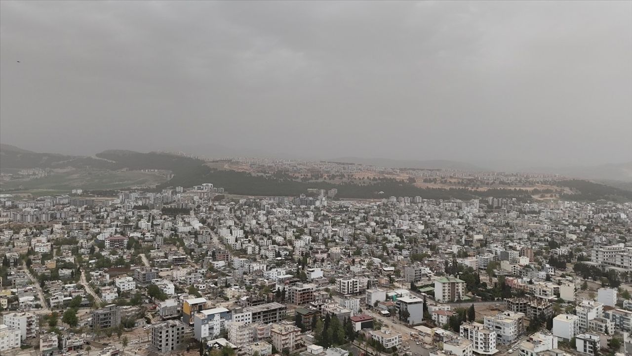 Adıyaman'da Toz Taşınımı Hayatı Olumsuz Etkiliyor
