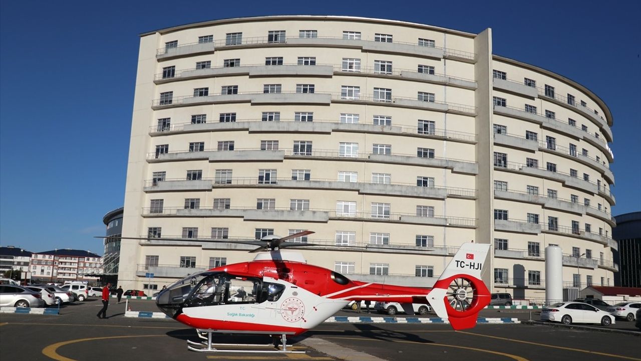 Ağrı'da Ambulans Helikopter Göz Hastalığı Olan Bebek İçin Havalandı