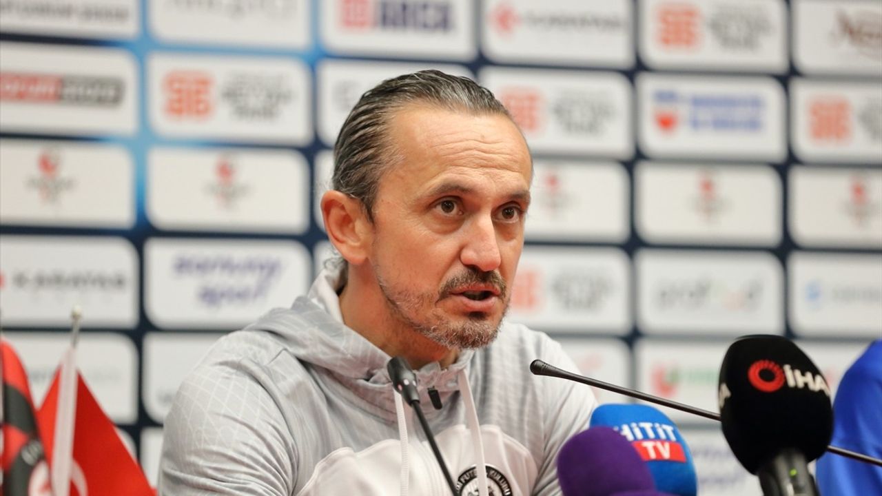 Ahlatcı Çorum FK - Esenler Erokspor Maçında Dram: 3-3 Beraberlik