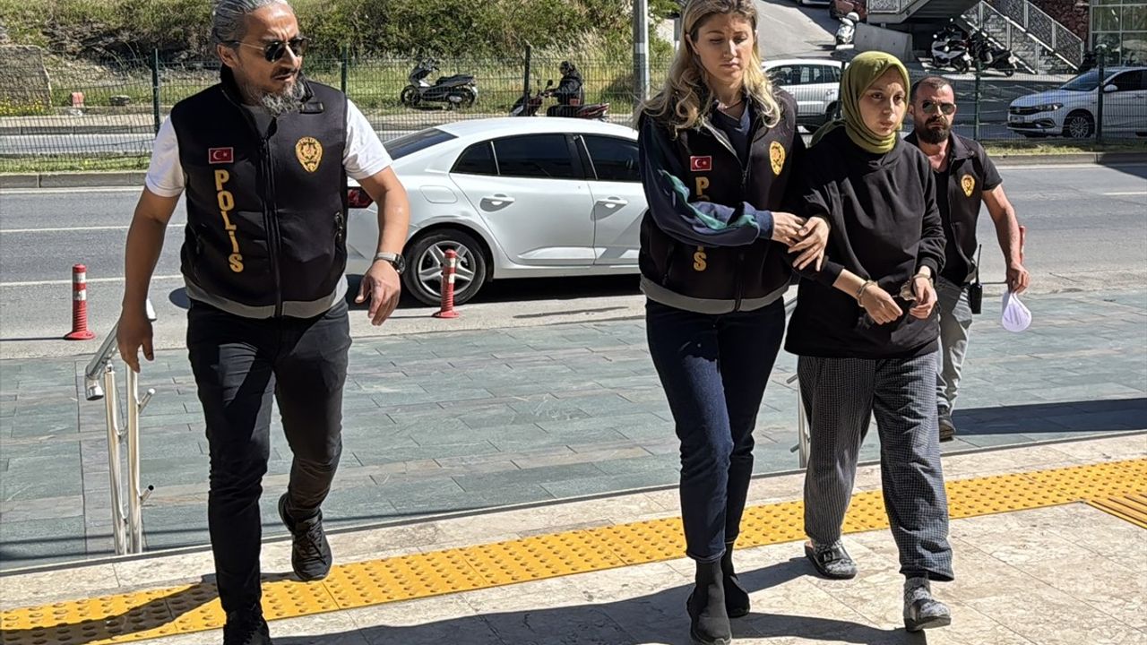 Alanya'da Bebeğini Pencereden Atan Anne Tutuklandı