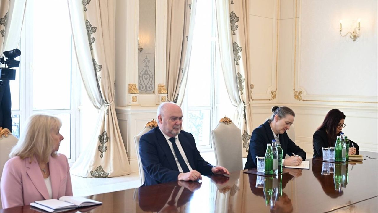 Aliyev, AGİT Genel Sekreteri Sinirlioğlu'nu Kabul Etti