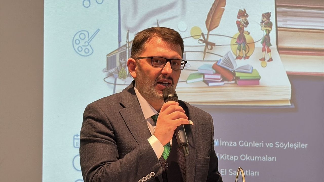 Almanya'da 3. Kitap ve Kültür Fuarı Tüm Coşkusuyla Açıldı