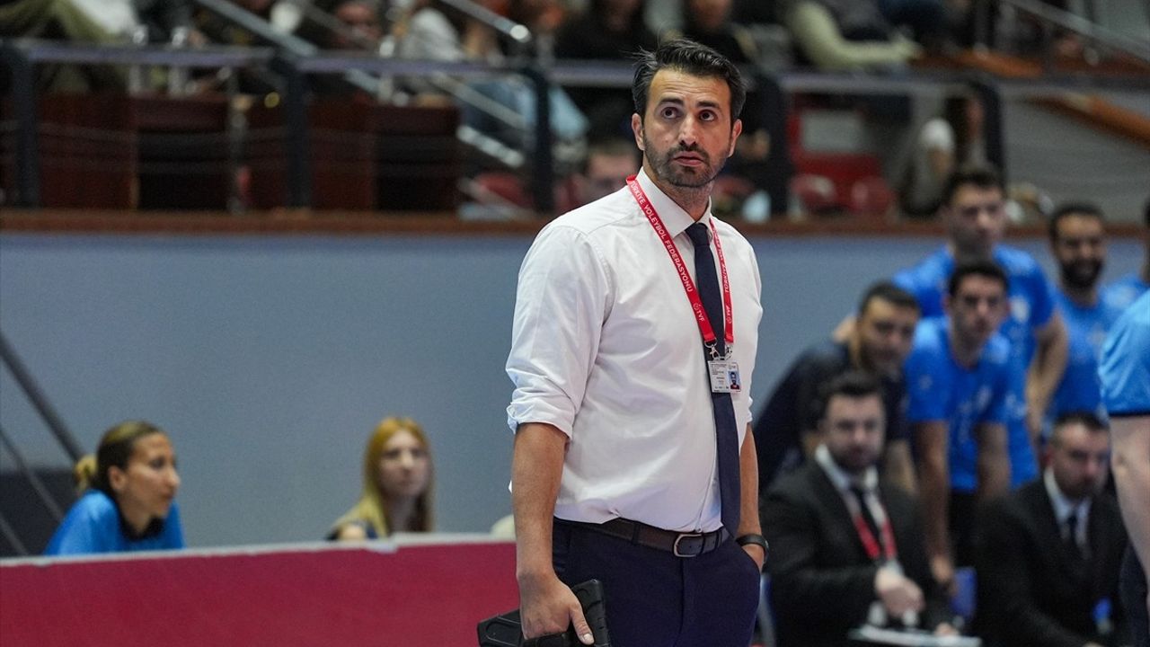 Altekma, Voleybol Efeler Ligi Play-off'larına Hızlı Başladı