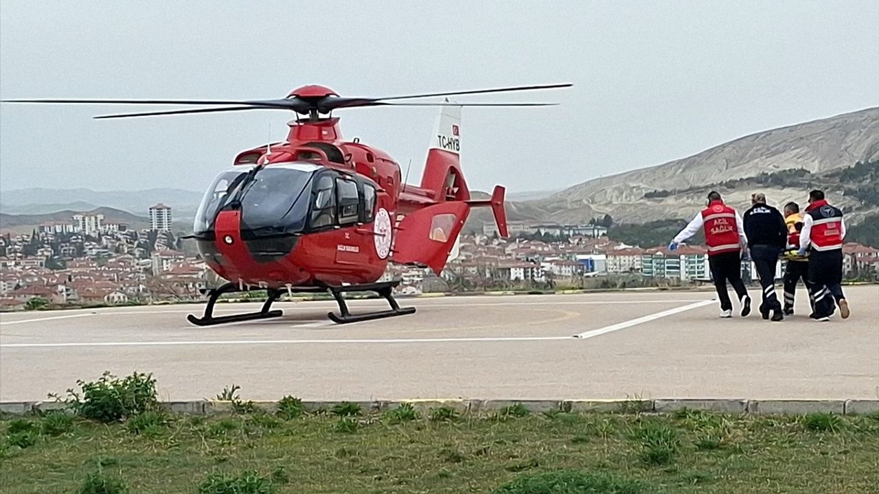 Ambulans Helikopter, Beypazarı'nda Kalp Krizi Geçiren Hastayı Acil Olarak Nakletti