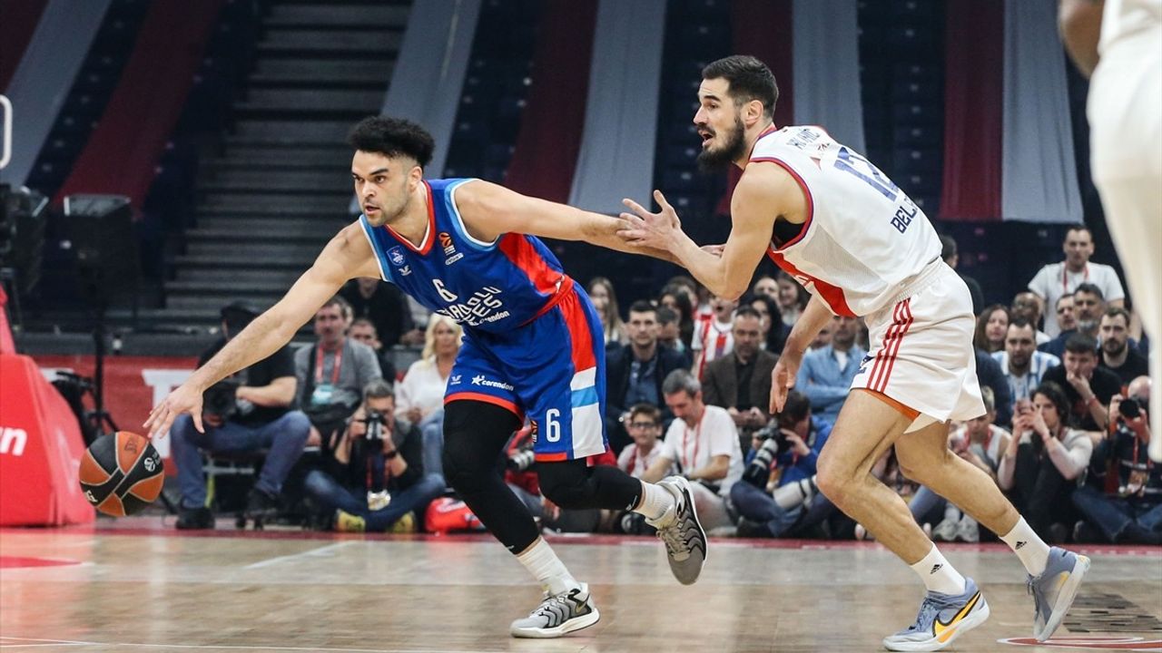 Anadolu Efes, Uzatmalarda Kızılyıldız'ı 97-96 Yenerek 19. Galibiyetini Aldı