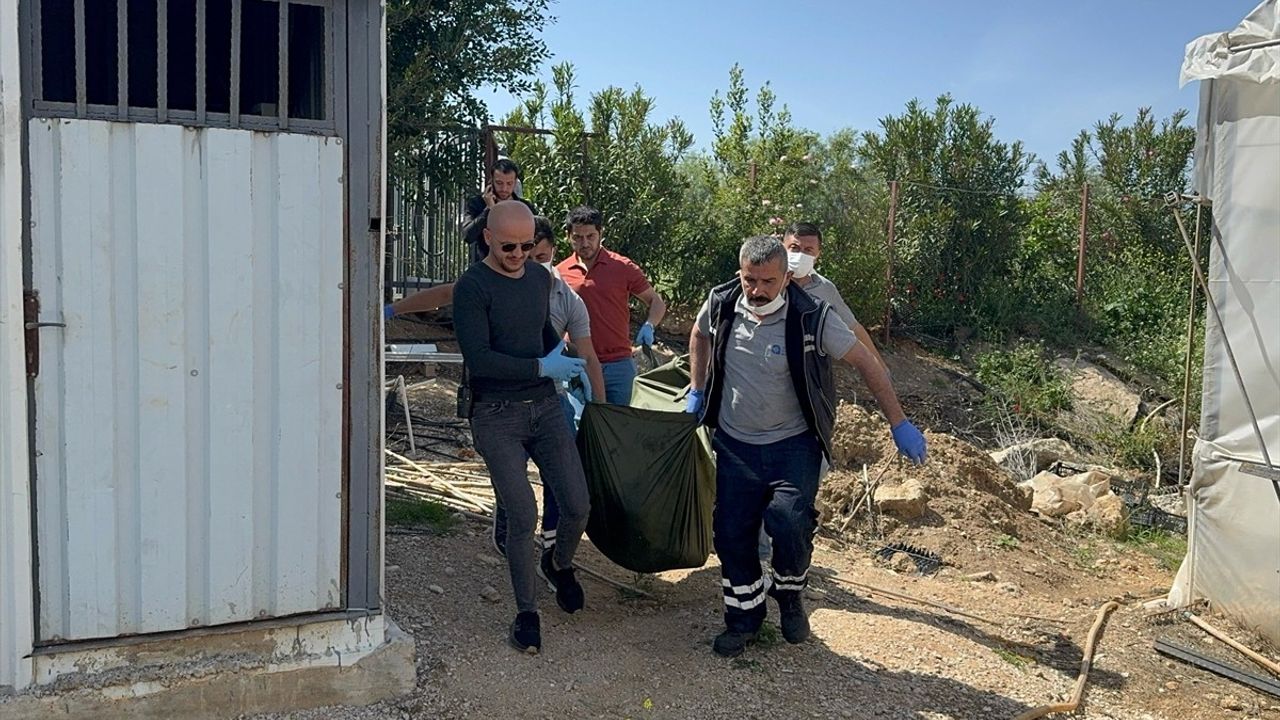 Antalya'da Düden Çayı Kenarında Erkeğe Ait Ceset Bulundu