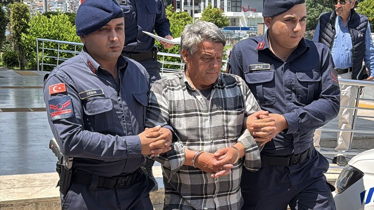 Antalya'da Koyuna Eziyet Eden Zanlı Tutuklandı