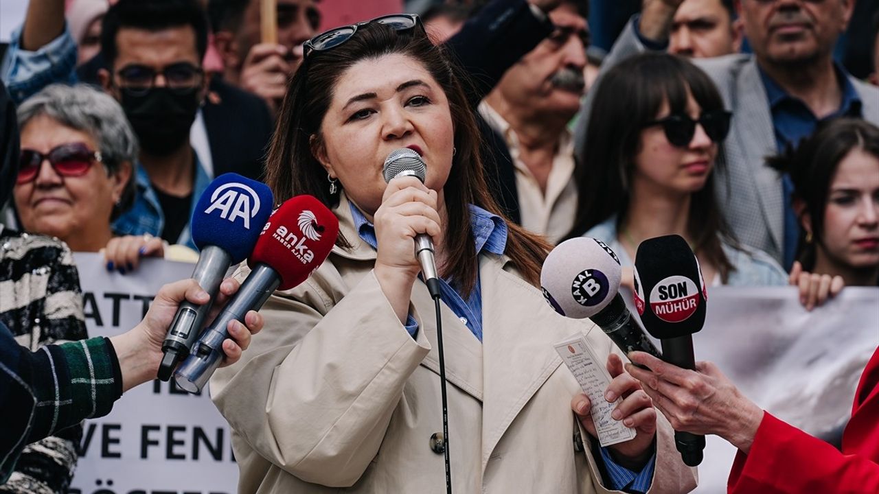 Atama Bekleyen Öğretmenlerden Ulus'ta Basın Açıklaması