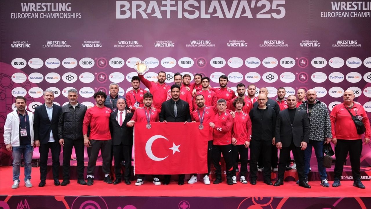 Avrupa Güreş Şampiyonası'nda Türkiye İki Bronz Madalya Kazandı