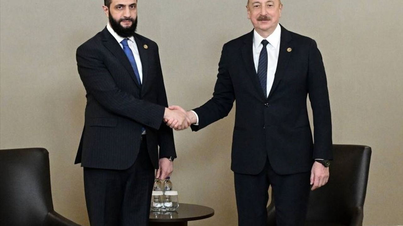 Azerbaycan Cumhurbaşkanı Aliyev, Suriye Lideri Şara ile Görüştü