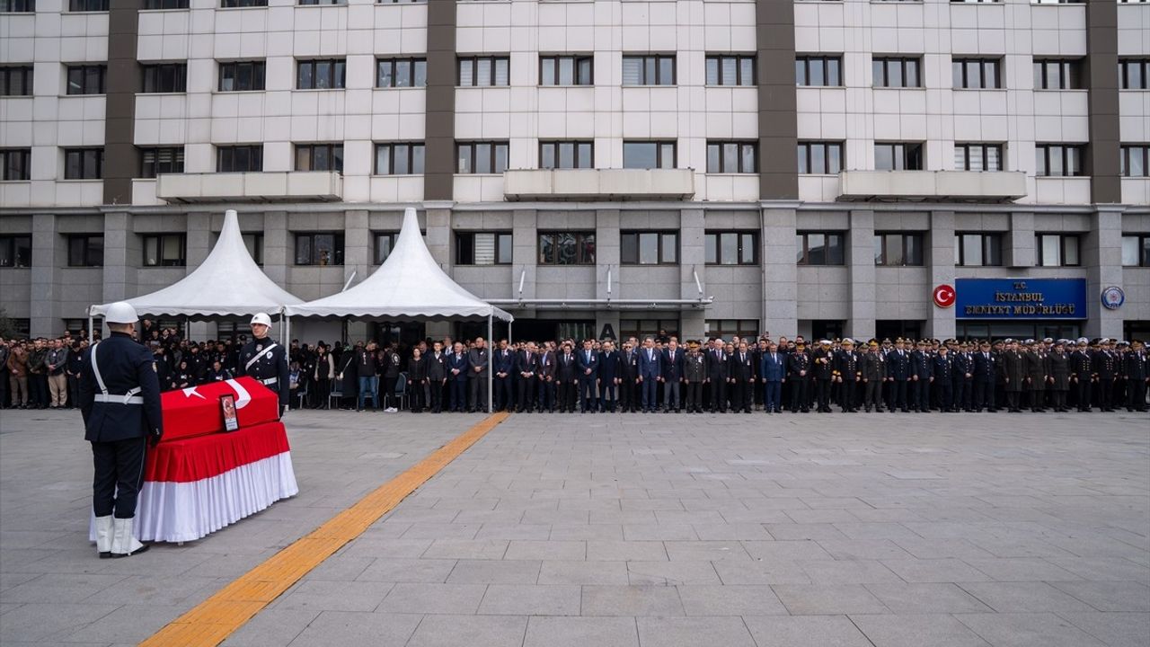 Bağcılar'da Şehit Bekçi Uğur Gölçek İçin Tören Düzenlendi