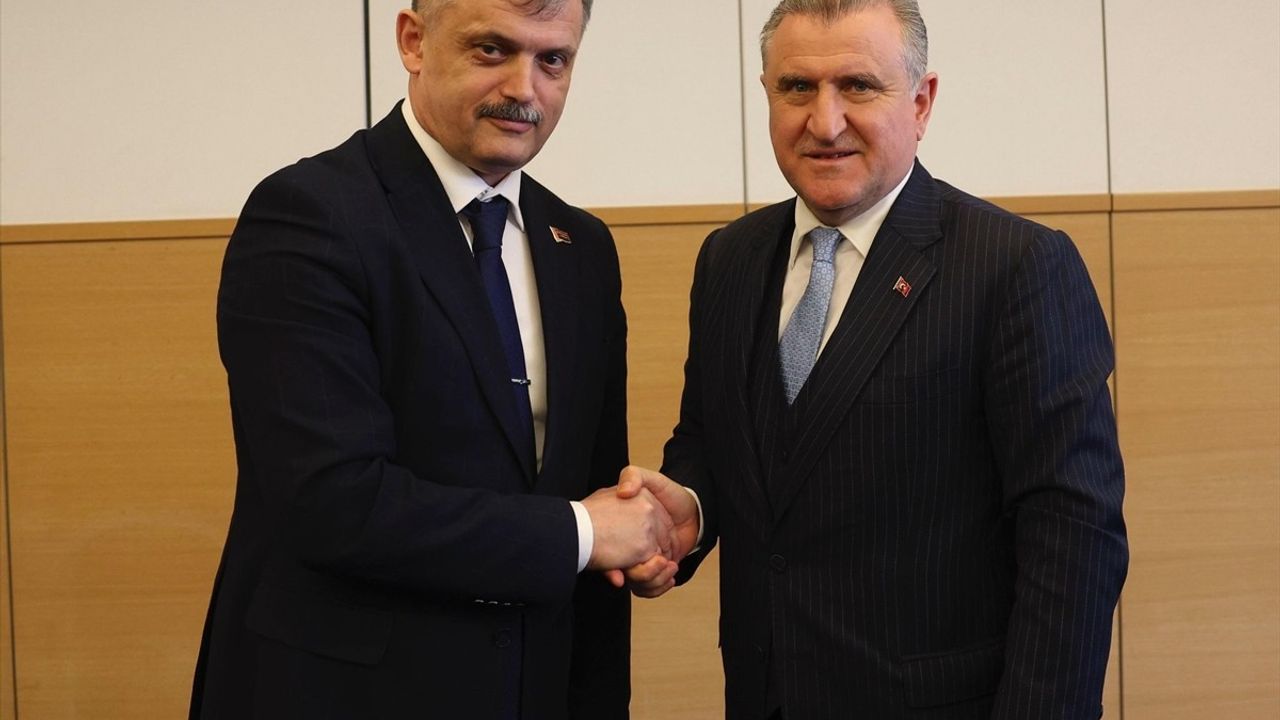 Bakan Bak, Rusya'da Spor İş Birliklerini Güçlendirdi