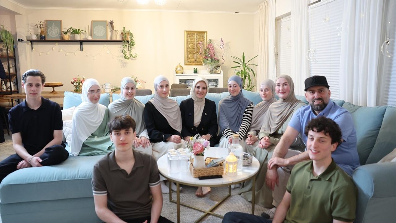 Bakan Göktaş, Berlin'deki Altızları Ziyaret Etti