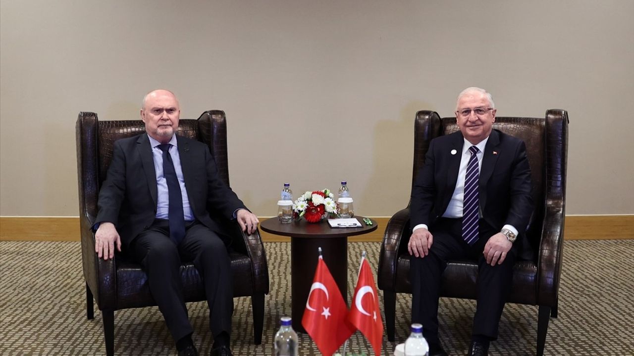 Bakan Güler, AGİT Genel Sekreteri Sinirlioğlu'nu Kabul Etti