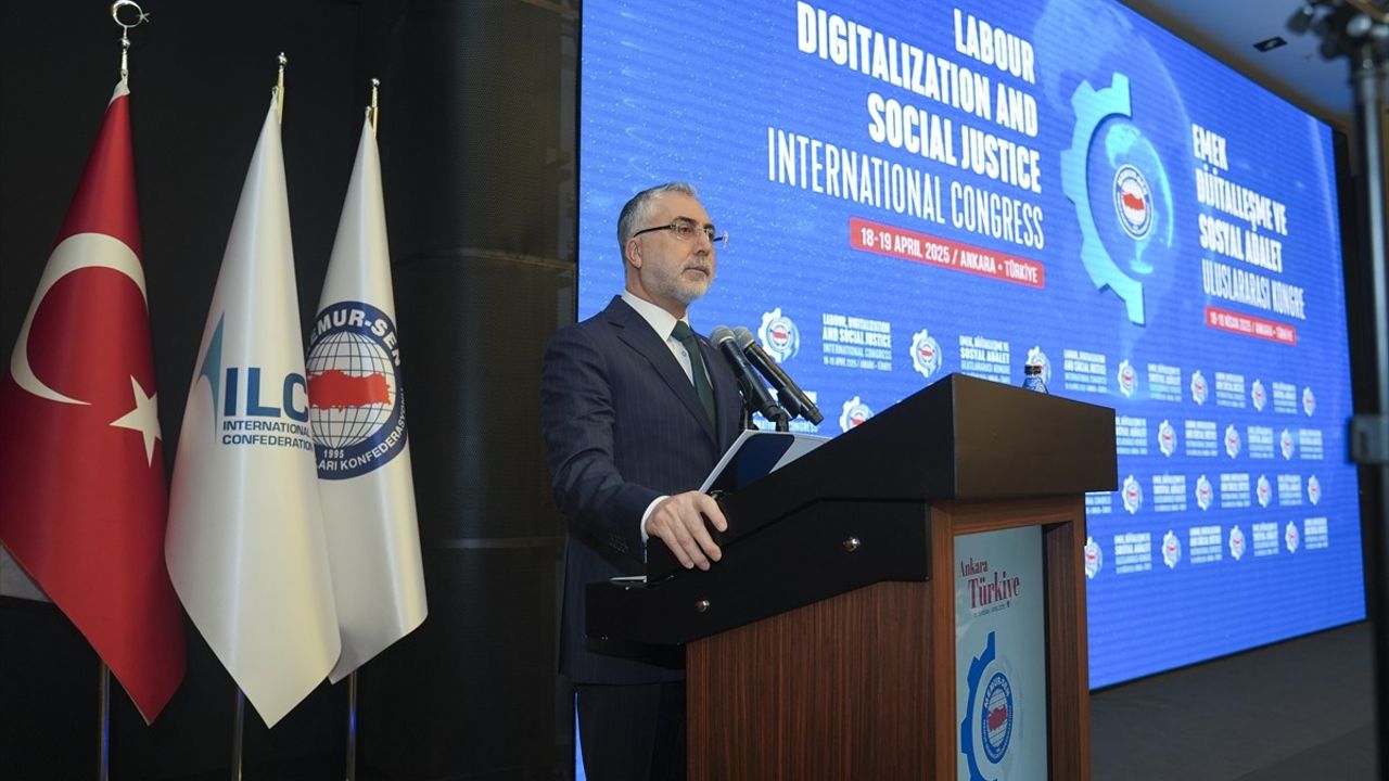 Bakan Işıkhan'dan 1 Mayıs Mesajı: Türkiye'ye Yönelik Kara Propaganda Yanlış