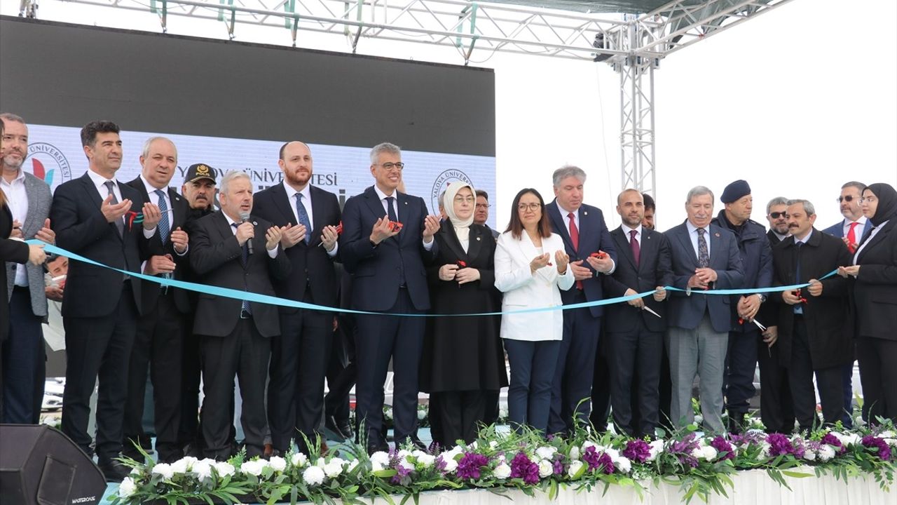 Bakan Memişoğlu: Türkiye'de Sağlık Hizmetleri 1 Milyar Kez Ulaştı