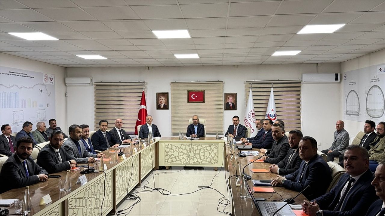 Bakan Uraloğlu: Demir Yollarına 63 Milyar Dolar Yatırım Yapıldı