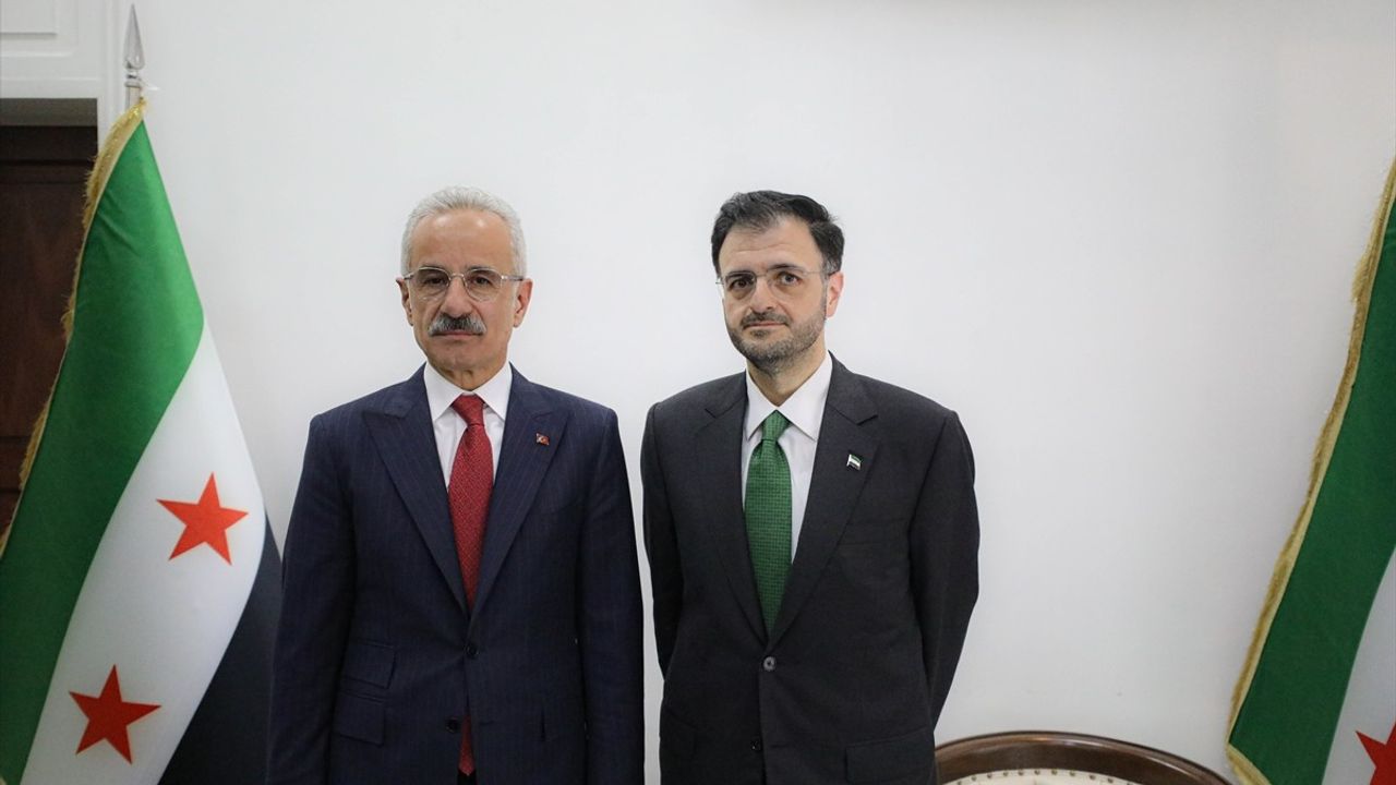 Bakan Uraloğlu'ndan Suriye Ziyareti: Demir Yolları ve Altyapı Güçlendirme Vurgusu