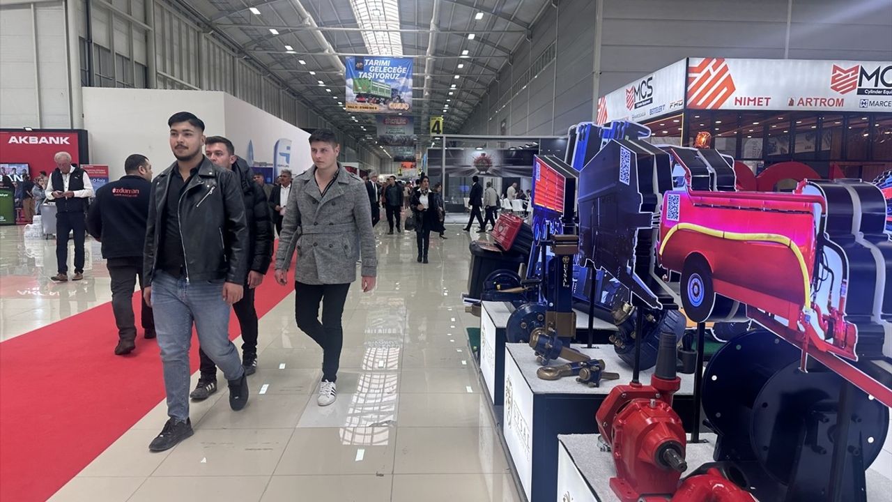 Bakan Yumaklı, Konya Tarım Fuarı'nda Üreticilere Tam Destek Vurgusu Yaptı