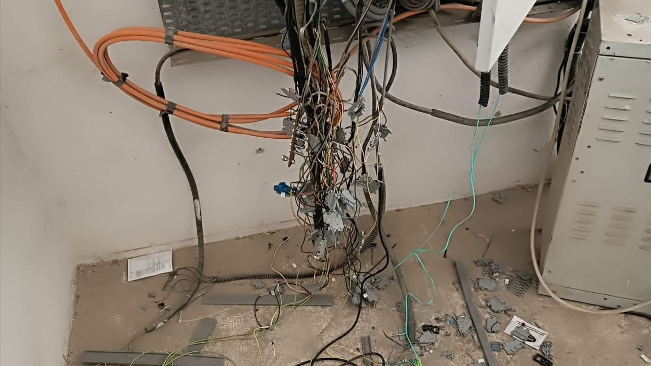 Bakır Kablo Hırsızlığına Ağır Ceza: 8 Yıl 4 Ay Hapis