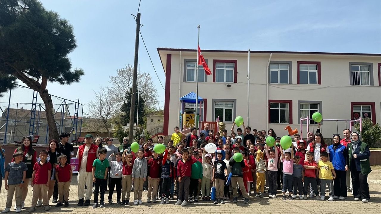 Balıkesir'de 'Benim Kulübüm Yeşilay' Etkinliği Coşkuyla Gerçekleşti