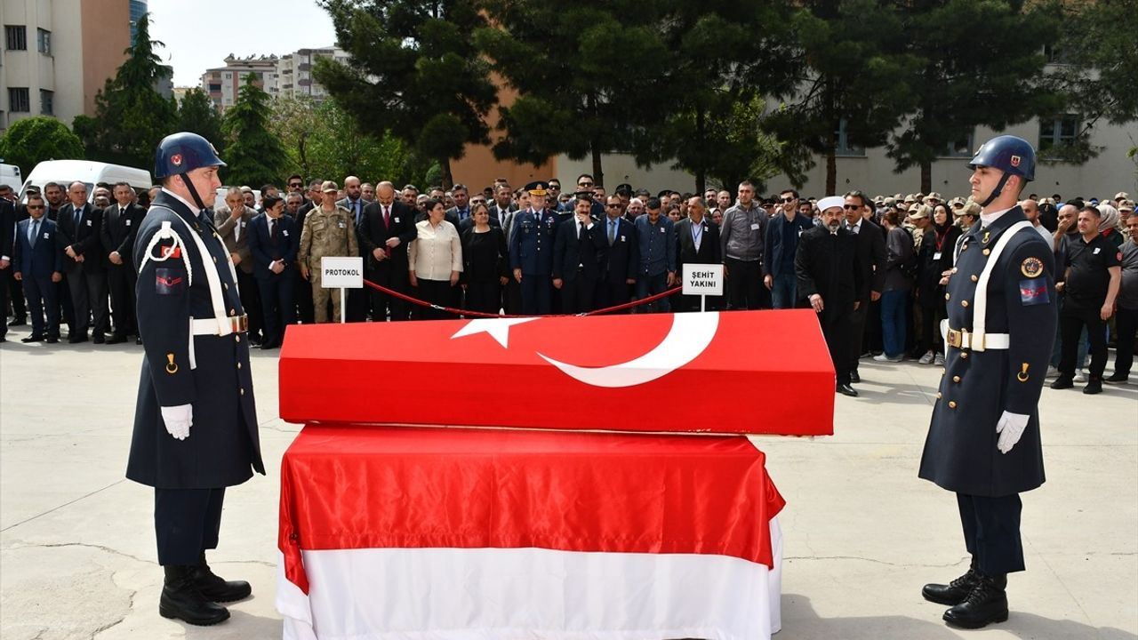 Batman'da Kazara Ateş Alan Asker Şehit Düştü