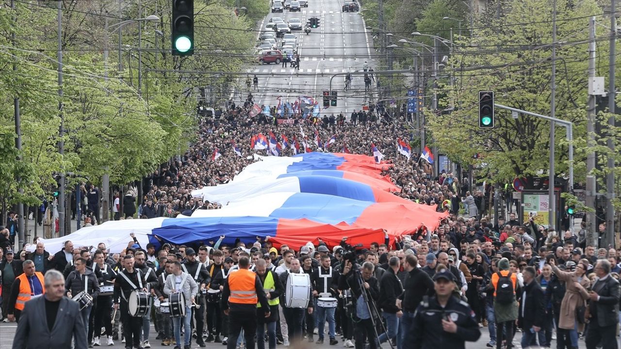 Belgrad'da 'Sırbistan'ı Vermiyoruz' Etkinlikleri Başladı