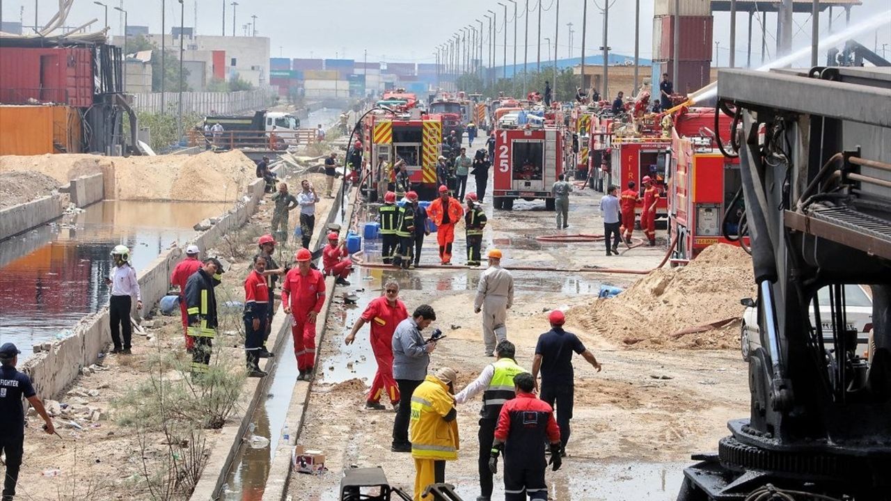Bender Abbas Limanı'ndaki Patlamada Can Kaybı 40'a Yükseldi
