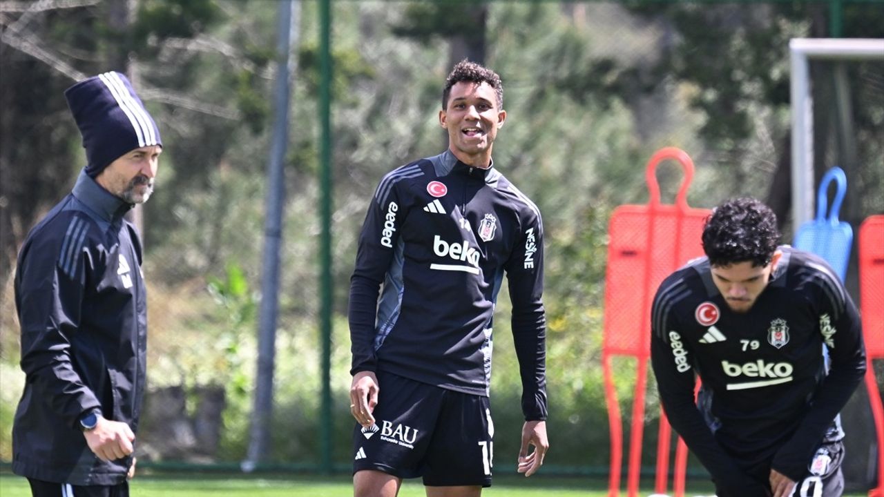 Beşiktaş, Fenerbahçe Derbisi İçin Hazırlıklarını Sürdürüyor