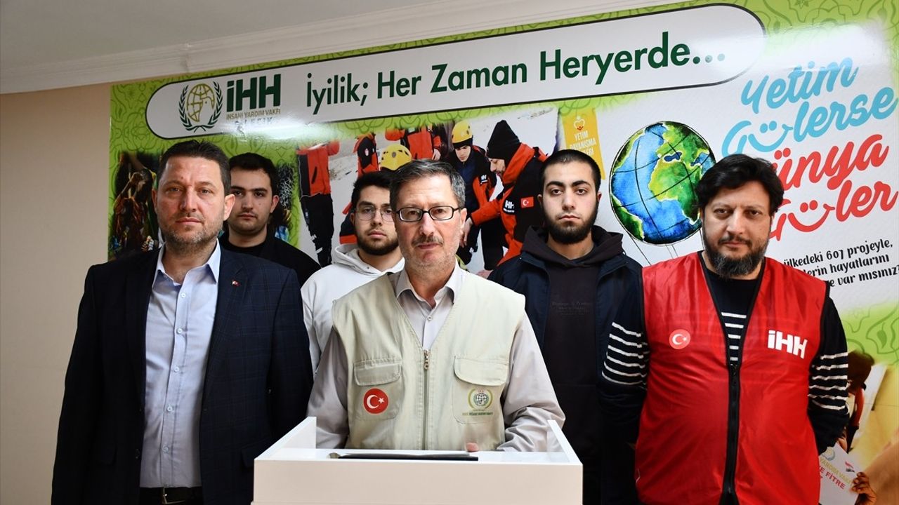Bilecik'te İHH, Gazze'ye Yapılan Saldırıları Kınadı