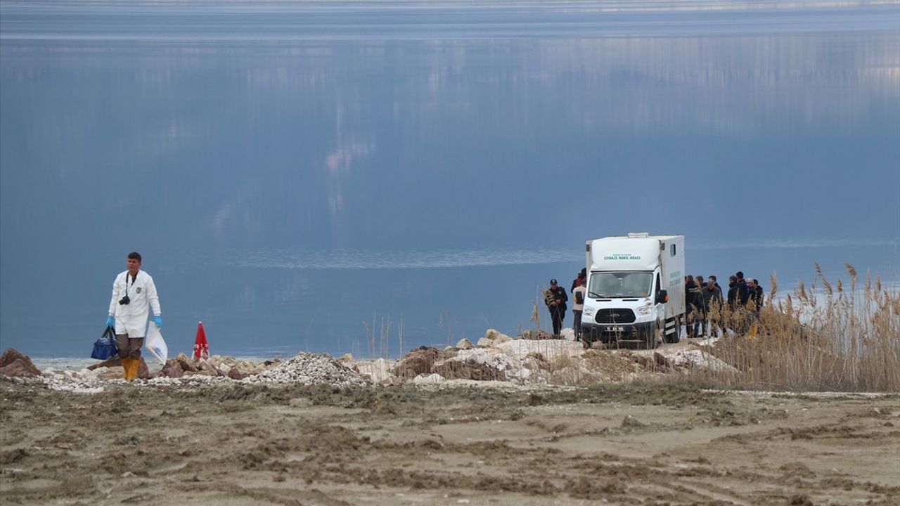 Burdur Gölü'nde Kayıp Kişinin Cansız Bedeni Bulundu