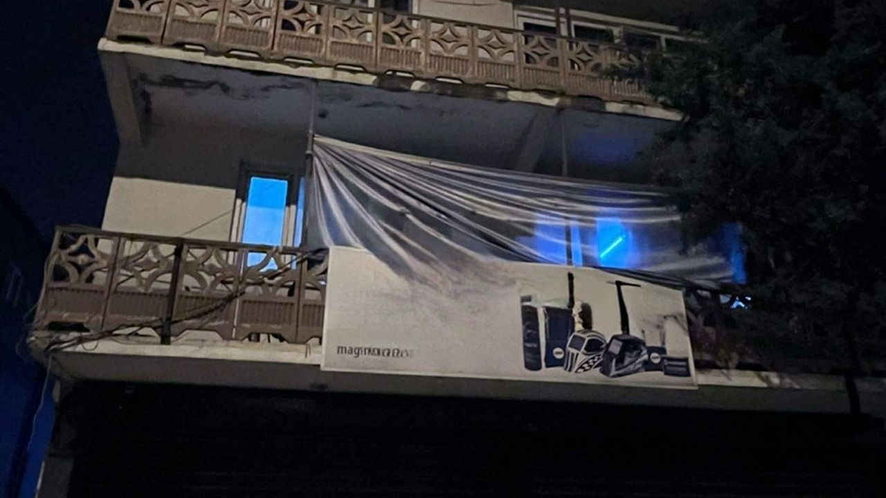 Bursa'da 21 Düzensiz Göçmen Operasyonu: 2 Zanlıdan Biri Tutuklandı