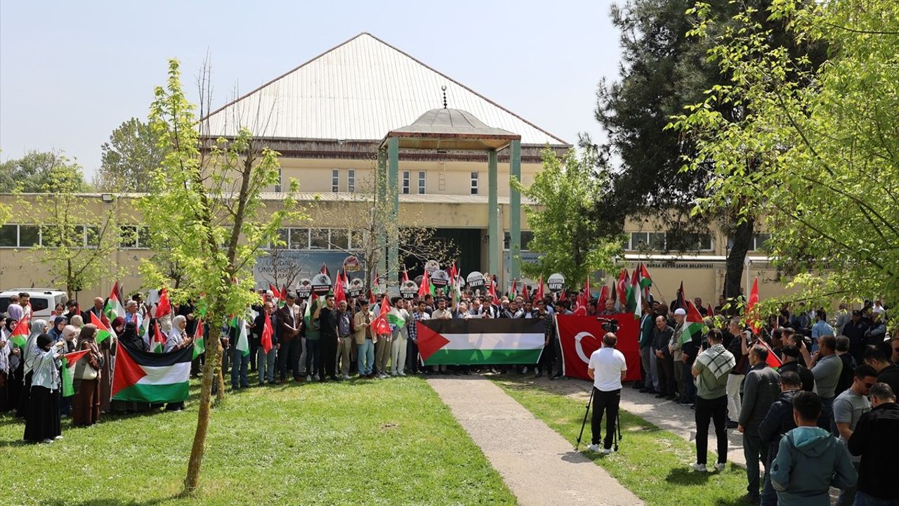 Bursa'da Gazze'ye Yönelik Saldırılara Tepki Gösterildi
