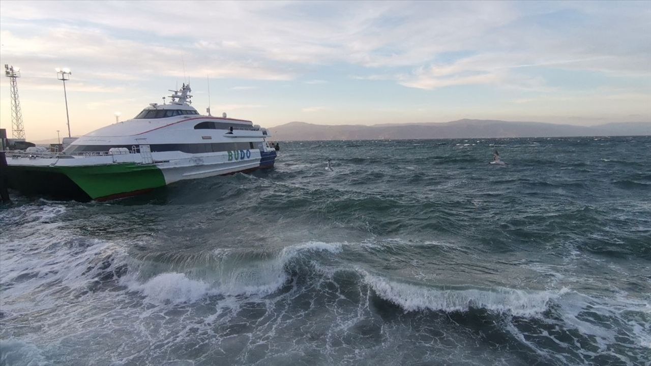 Bursa Deniz Otobüsleri 8 Seferini İptal Etti