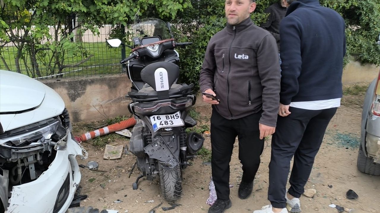 Bursa İnegöl'de Bahar Kazası: 4 Yaralı