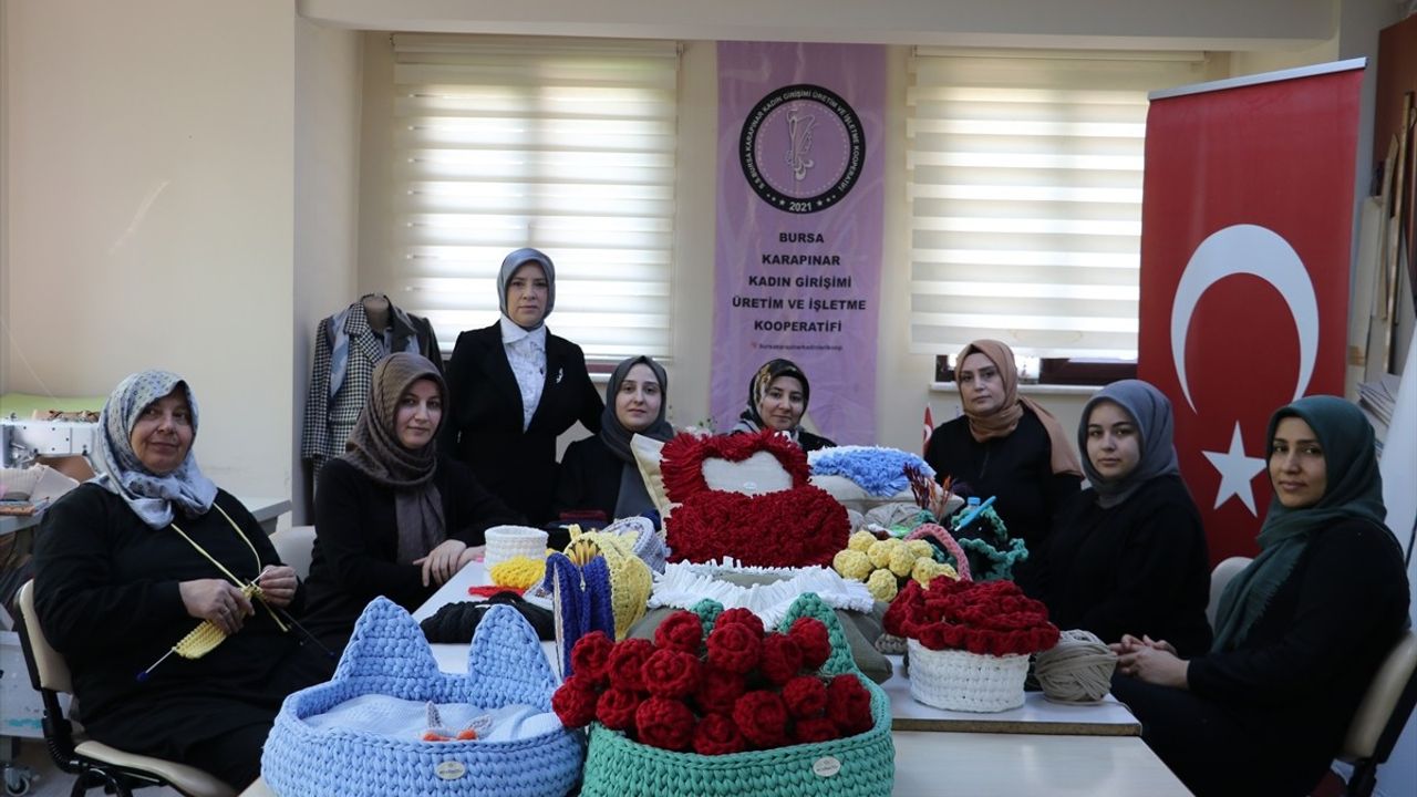 Bursalı Kadınlar Tekstil Atıklarını Değerlendirerek Yeni Ürünler Üretiyor