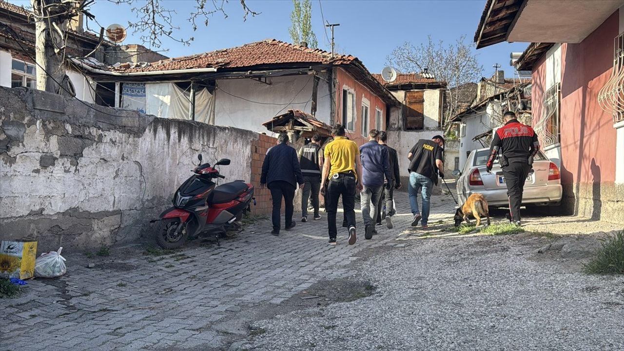 Çankırı'da Uyuşturucu Operasyonu: 6 Şüpheli Yakalandı